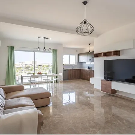 3 Bedroom In Apartament *